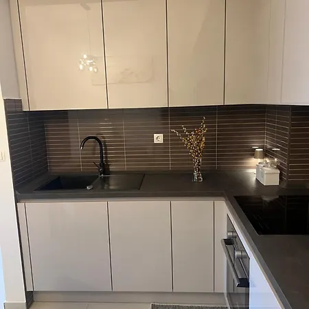 Sanda Apartman