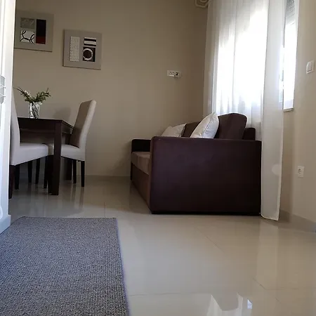 Sanda Apartmán *